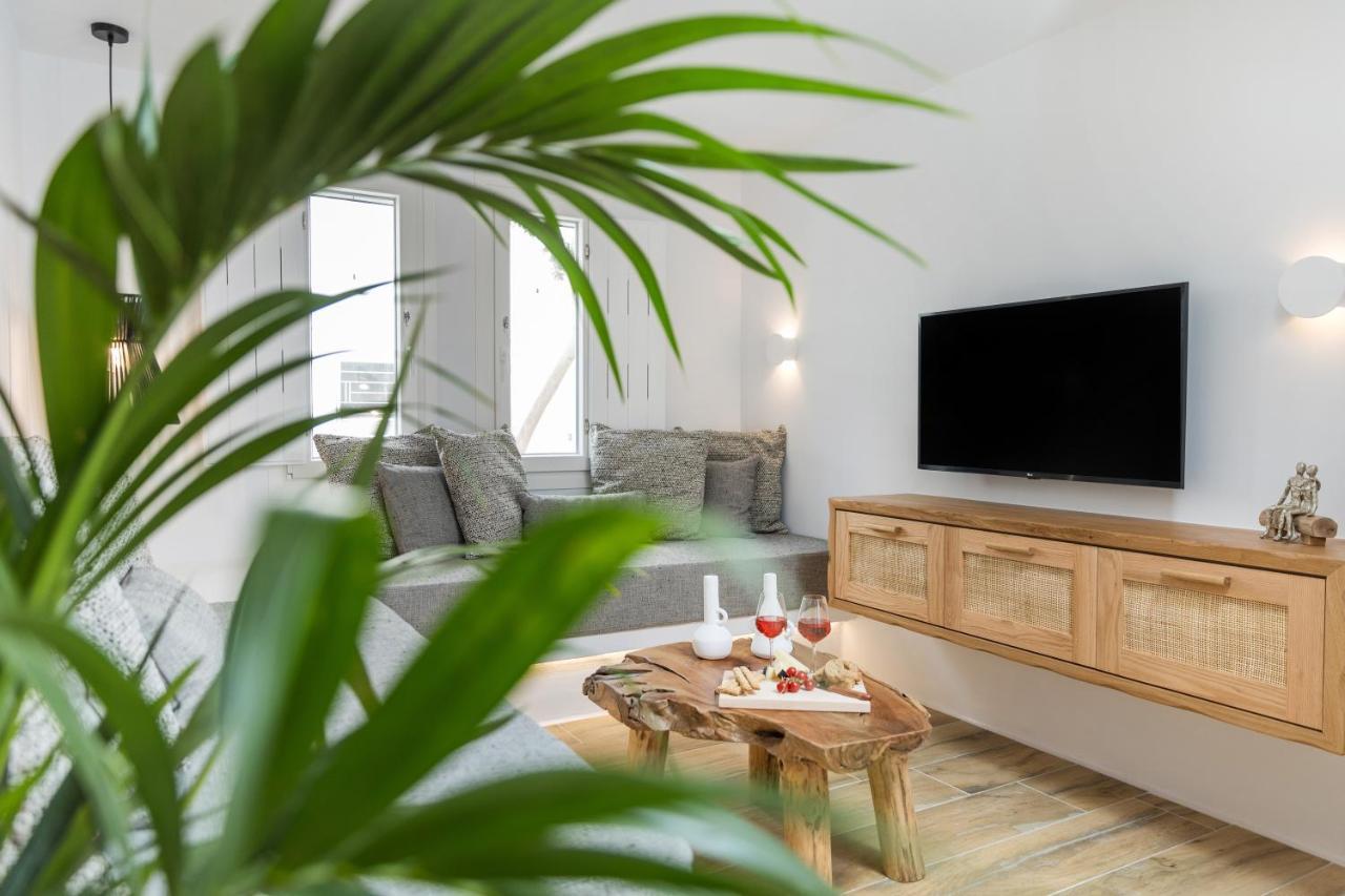Naxian Icon Luxury Residence 3 Naxos City ภายนอก รูปภาพ